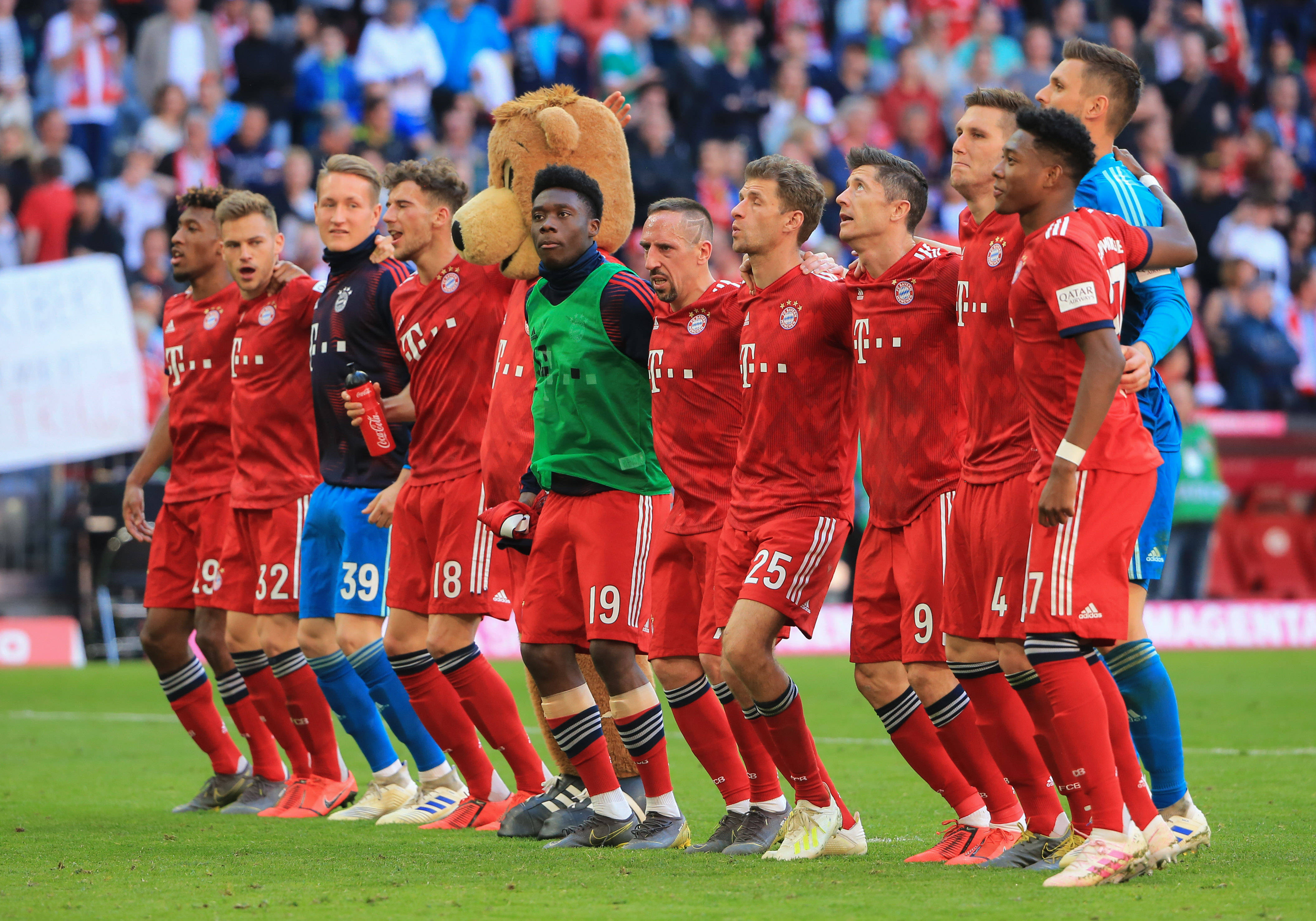 九游体育app-赛地聚焦——德国杯今夜热度飙升，莱比锡完成体检，球迷炸锅，阵容厚度经受考验(阿尔梅勒vs多德勒支半全场预测)