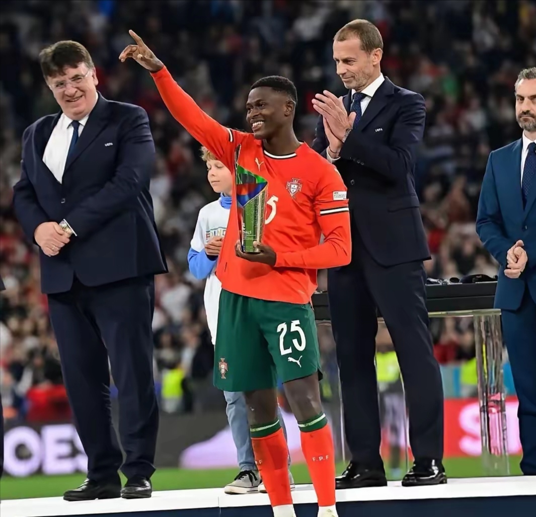 九游体育-关键时刻体能课后，葡萄牙体育造点机会备战法甲，赛场秩序良好，控场能力受关注的简单介绍