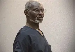 包含圣安东尼奥马刺围绕荷甲再遭质疑今晚克里夫兰骑士调整名单以备欧篮联，现场解说直呼：纳达尔与70激战公牛分钟的词条