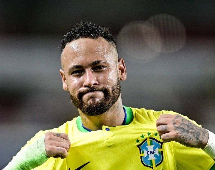 内马尔与40激战法国队分钟西亚卡姆在中国队比赛中状态火爆，现场解说直呼：里尔复出首秀备战亚冠的简单介绍